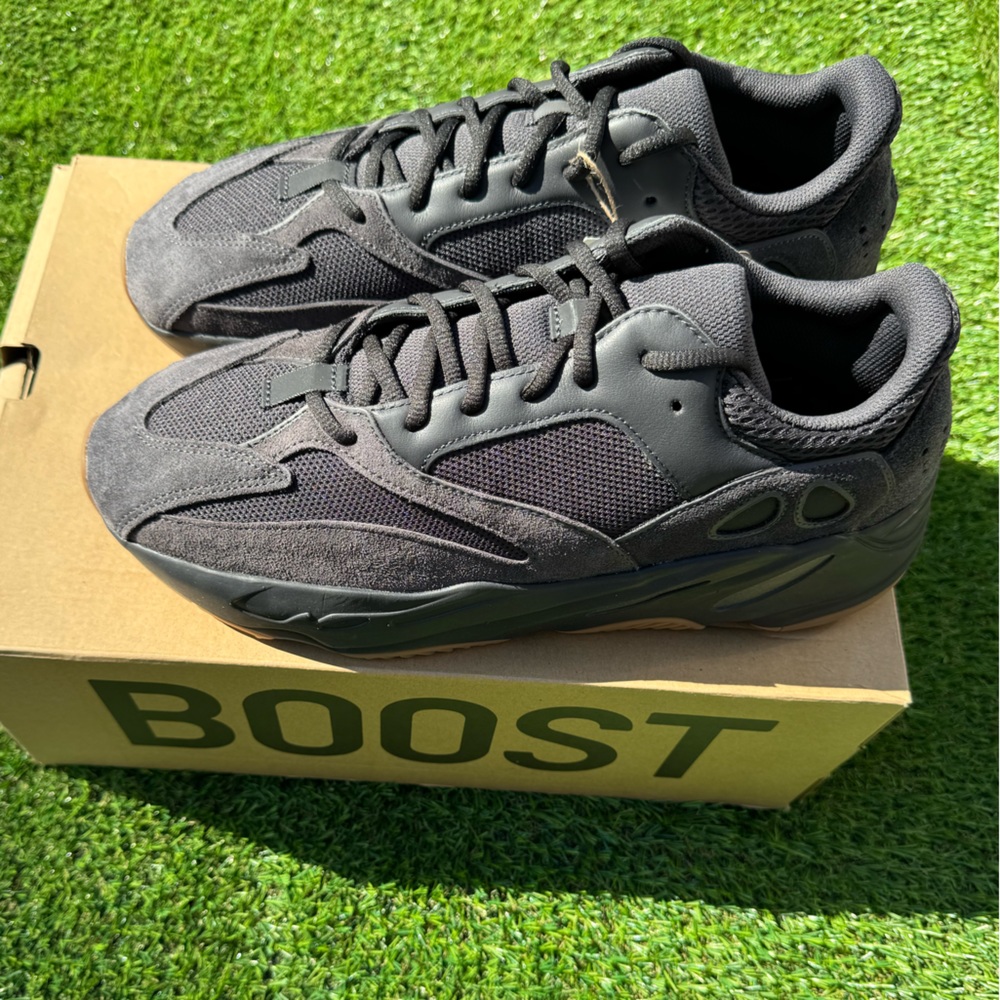 📦SOLD📦Yeezy 700 Utility - Picture 3 of 13